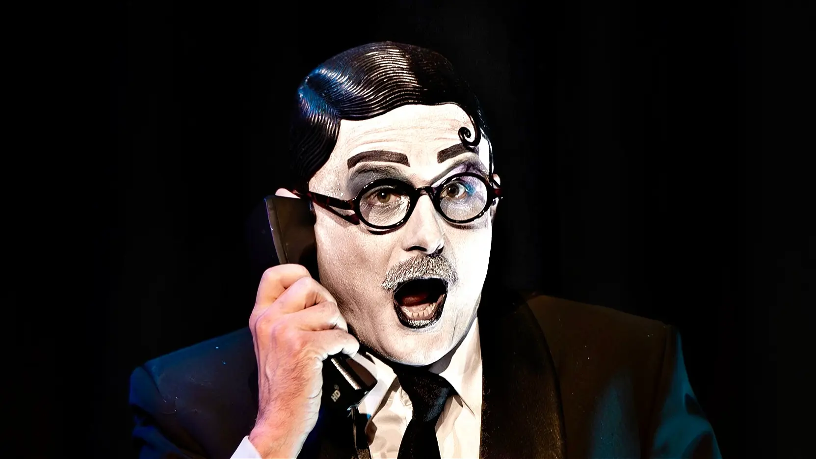 Enrico Touché: Hot Knees - It's Just Business