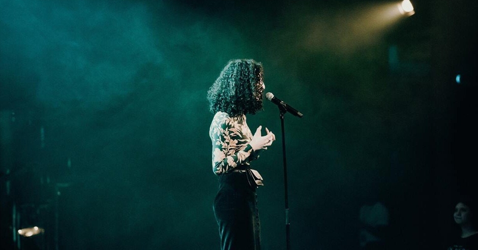 STATUS FLO - AFLO. the poet, Joelle Taylor & Yomi Sode