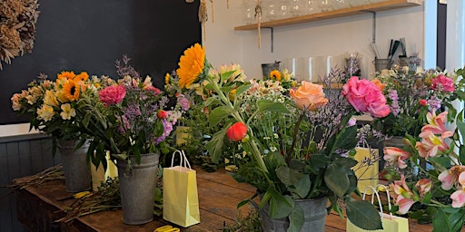 Our Sundays x Go Botanica Flower Making Workshop