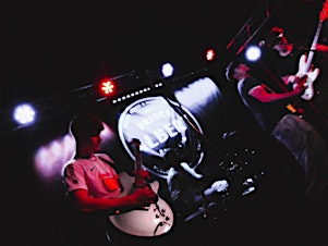 CASCADE LIVE AT THE BEES MOUTH (WITH COACH HOUSE)